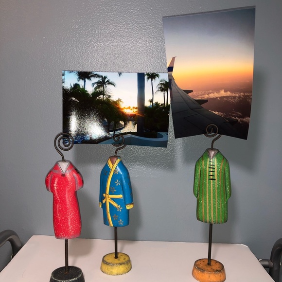 Picture holders - Picture 3 of 3